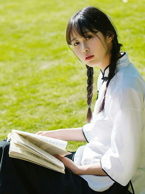 佩德里状态火热引爆全球瞩目！厄瓜多尔对阵西班牙，一场战术与天赋的巅峰对决